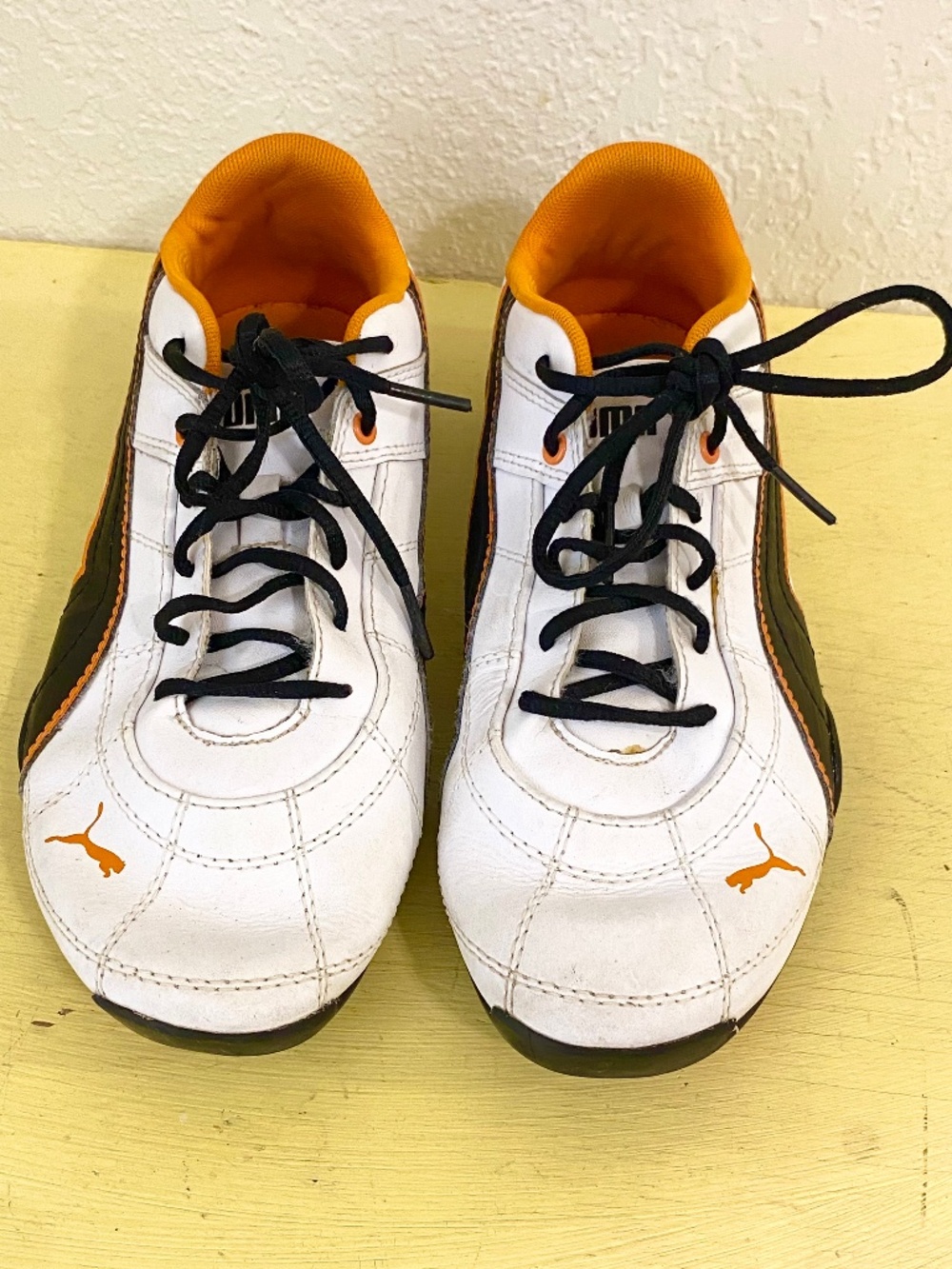 Puma  Size 5 Women’s White  Sneakers Shoes.